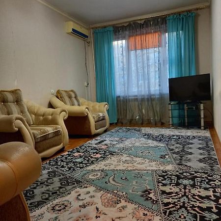 شقة أكتاو  في Flat with the sea view المظهر الخارجي الصورة